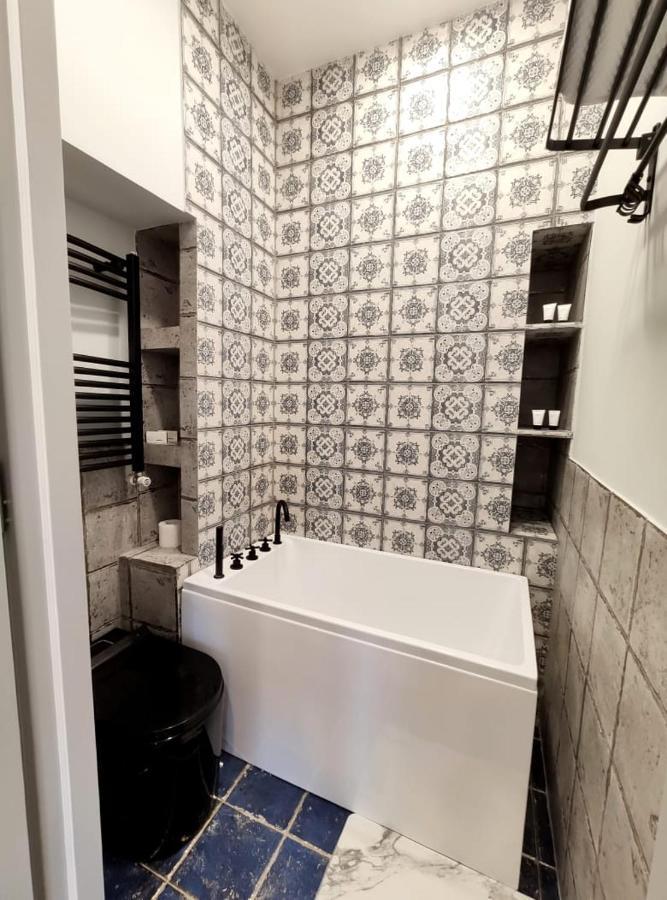 Qin Boutique Hotel Tbilisi Ngoại thất bức ảnh